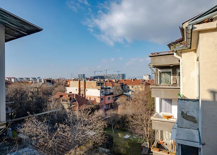 Sunny Stylish In By Flat Mаnager *