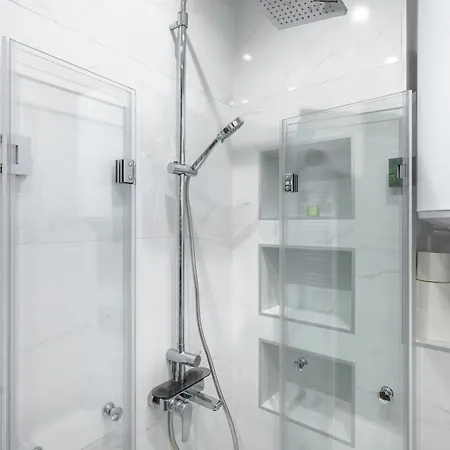 Bright & Modern 2bd On Oborishte By Flat Mаnager Apartment Sofia