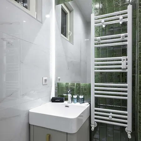 Bright & Modern 2bd On Oborishte By Flat Mаnager شقة صوفيا